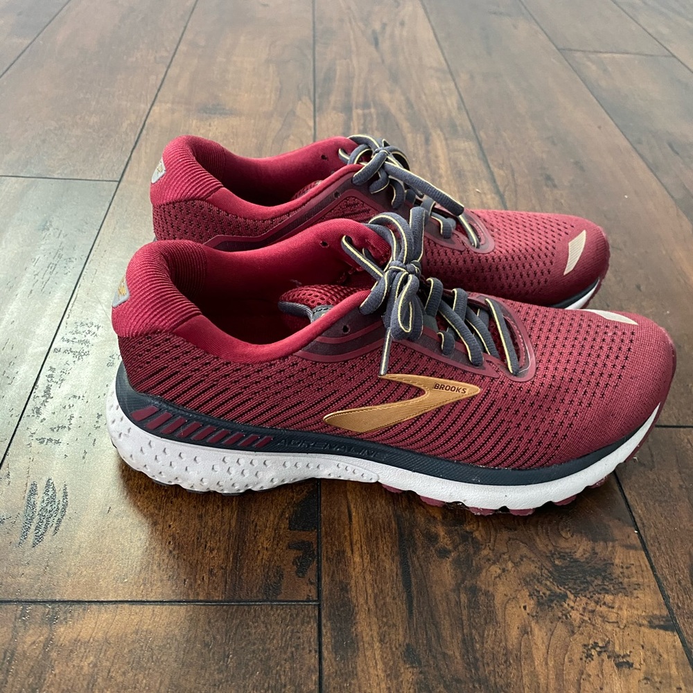 Brooks Running Sneakers